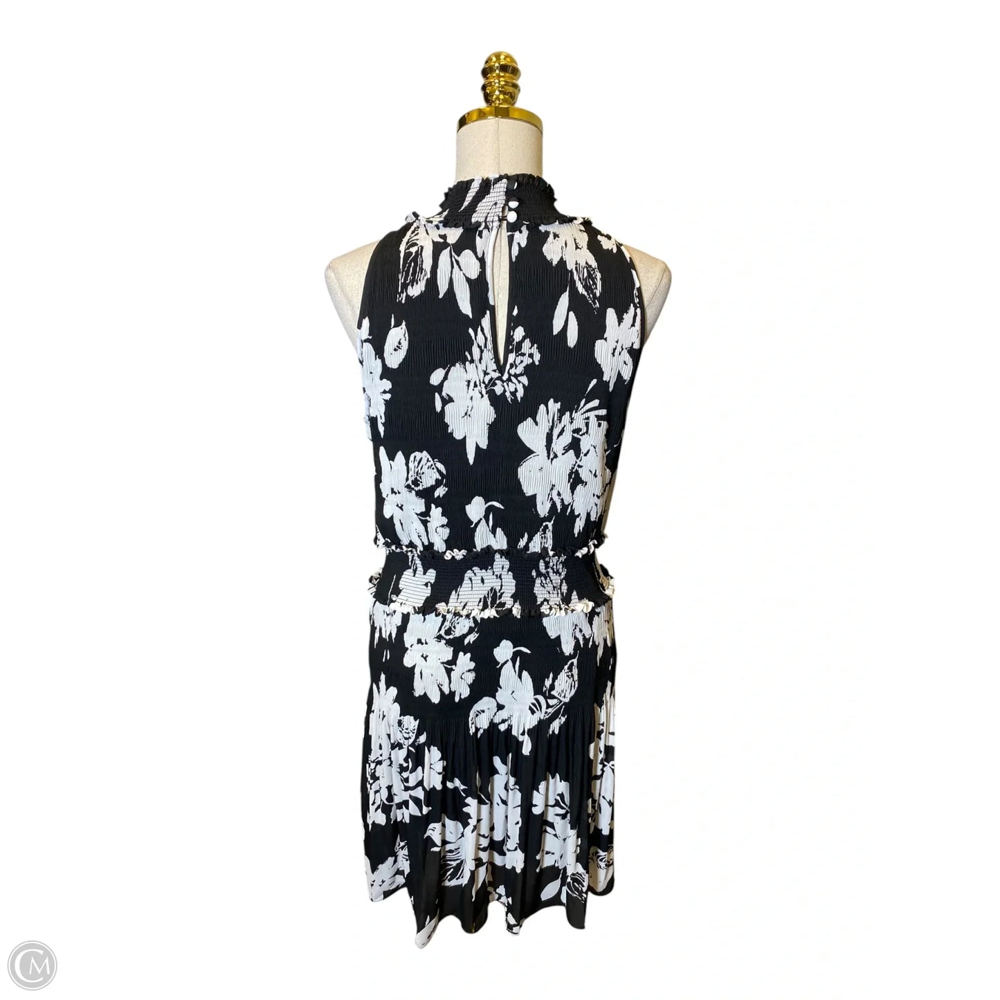 Dress Casual Midi By Clothes Mentor In Black & White, Size: M