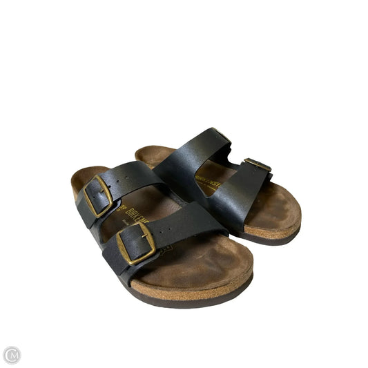 Sandals Flats By Birkenstock In Black, Size: 8
