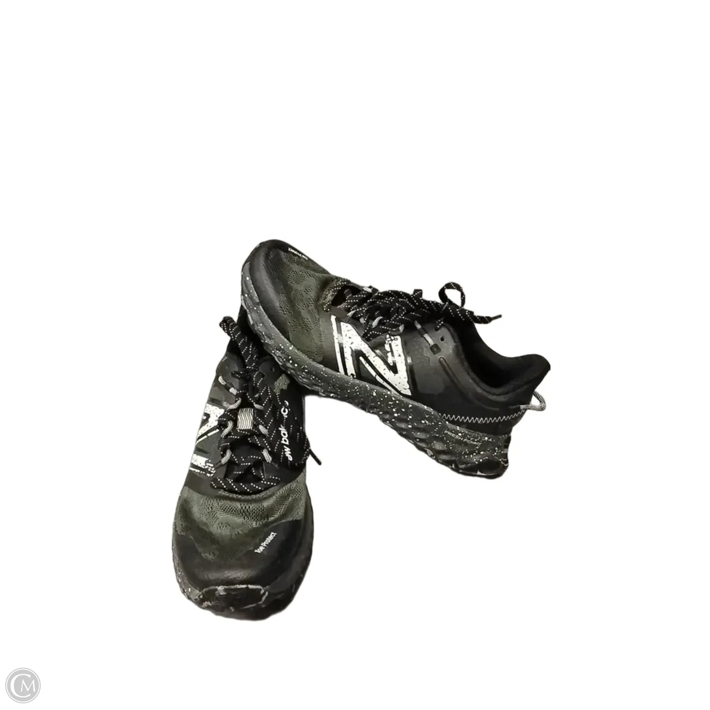 Shoes Athletic By New Balance In Black & White, Size: 9.5