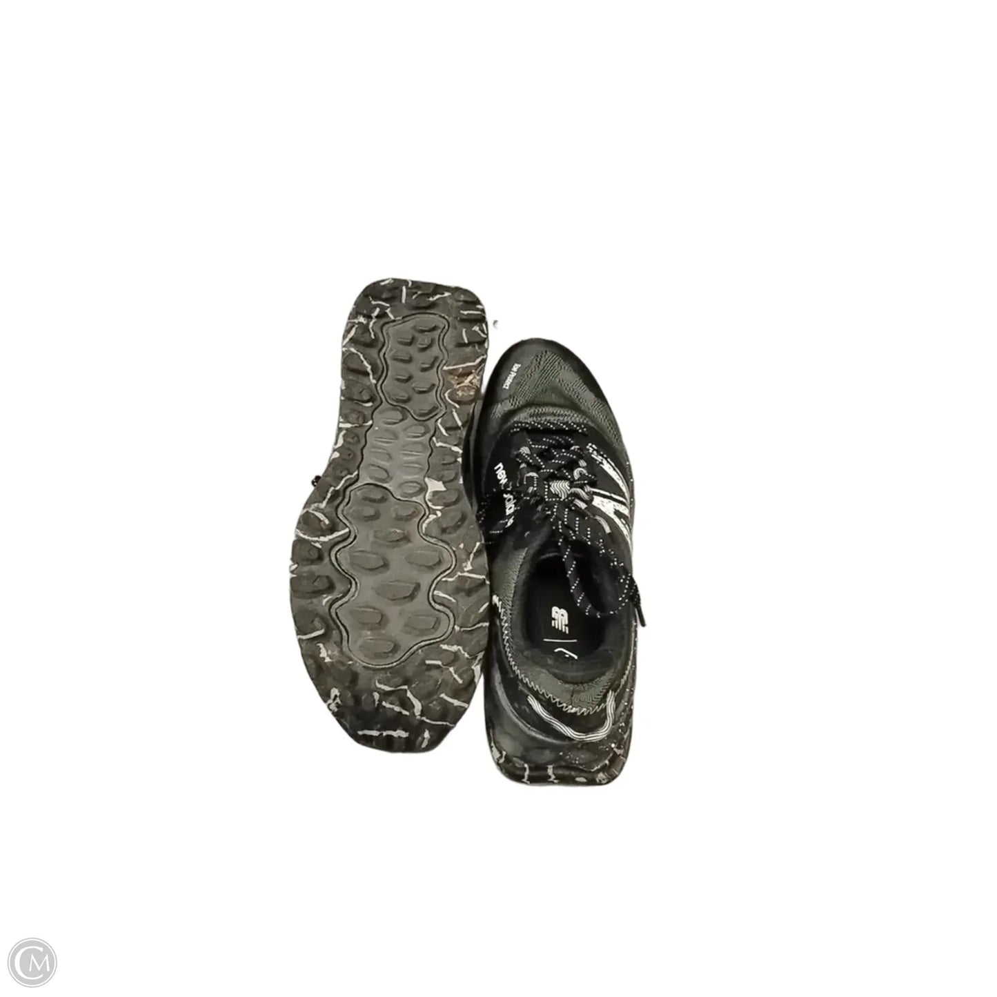 Shoes Athletic By New Balance In Black & White, Size: 9.5