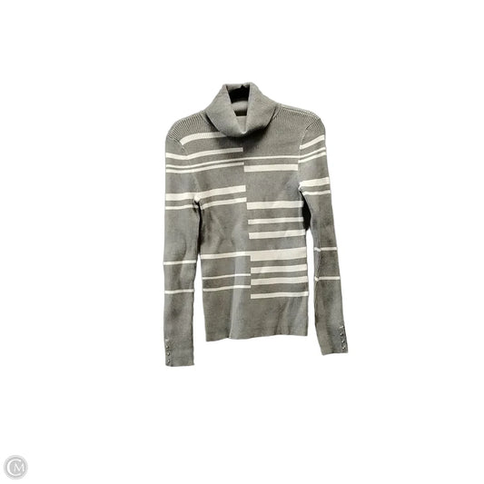 Sweater By White House Black Market In Grey & White, Size: L