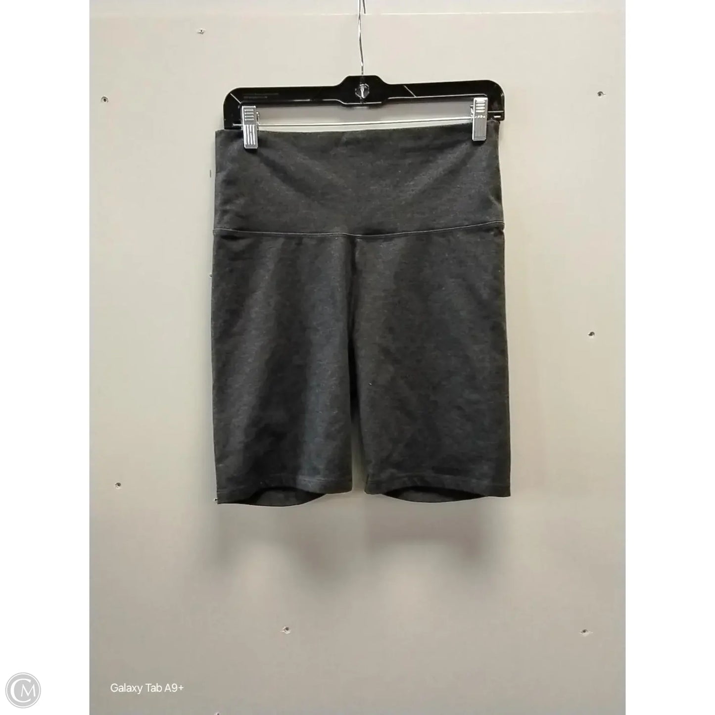 Athletic Shorts By Old Navy In Grey, Size: L