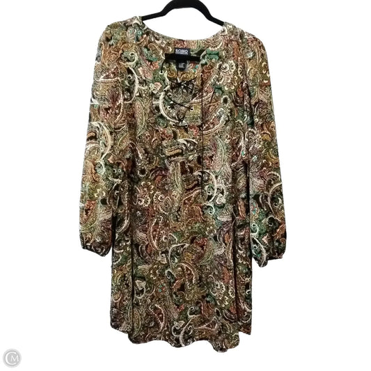 Dress Casual Short By Soho Apparel In Paisley Print, Size: Lp