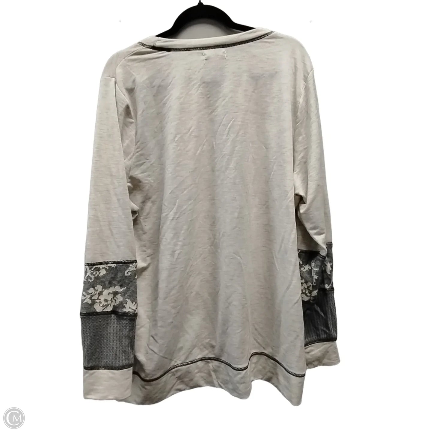 Top Long Sleeve By Maurices In Animal Print, Size: 2x