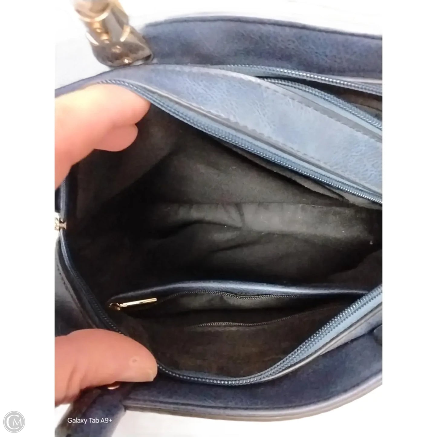 Handbag By Clothes Mentor, Size: Medium