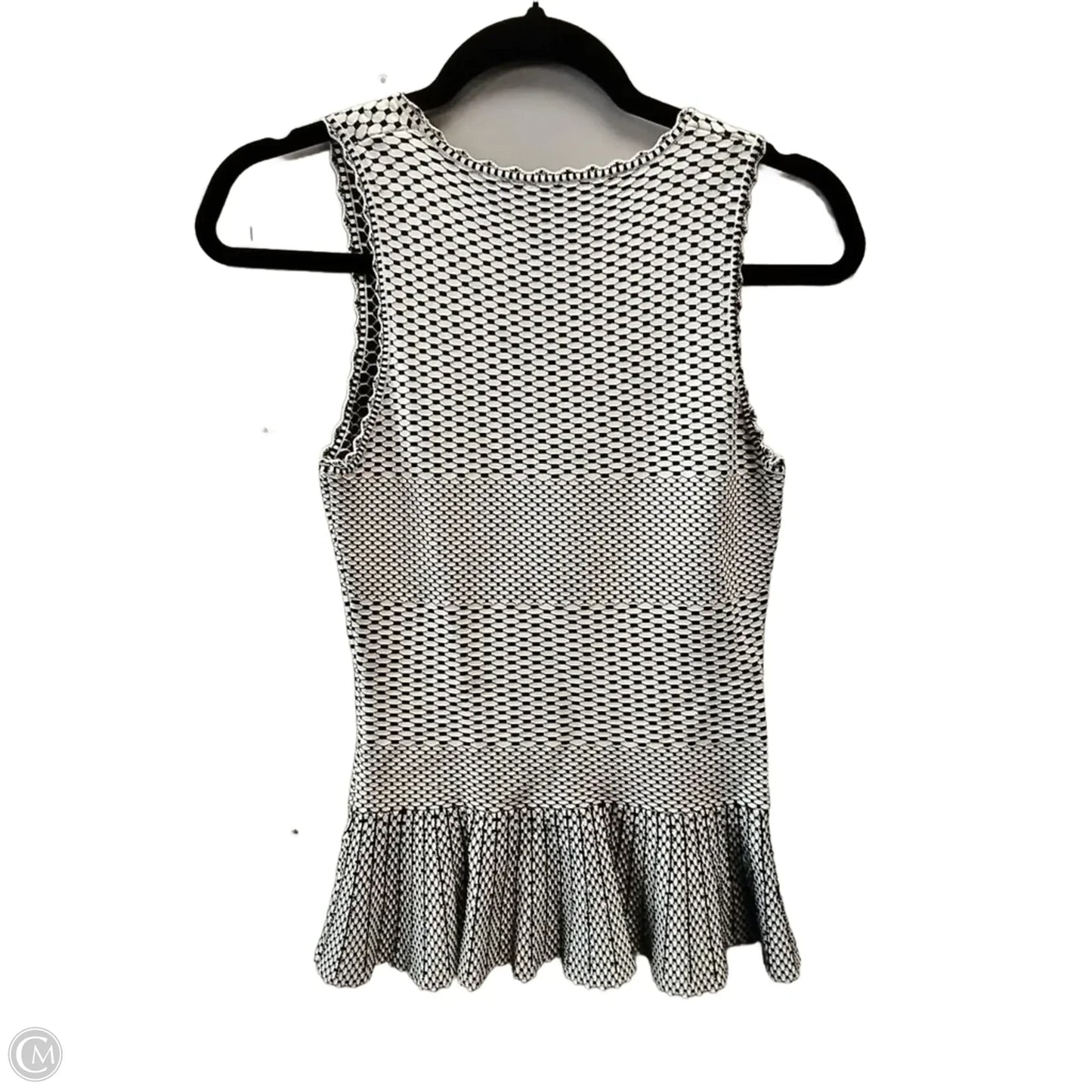 Top Sleeveless By Clothes Mentor In Geometric Pattern, Size: S