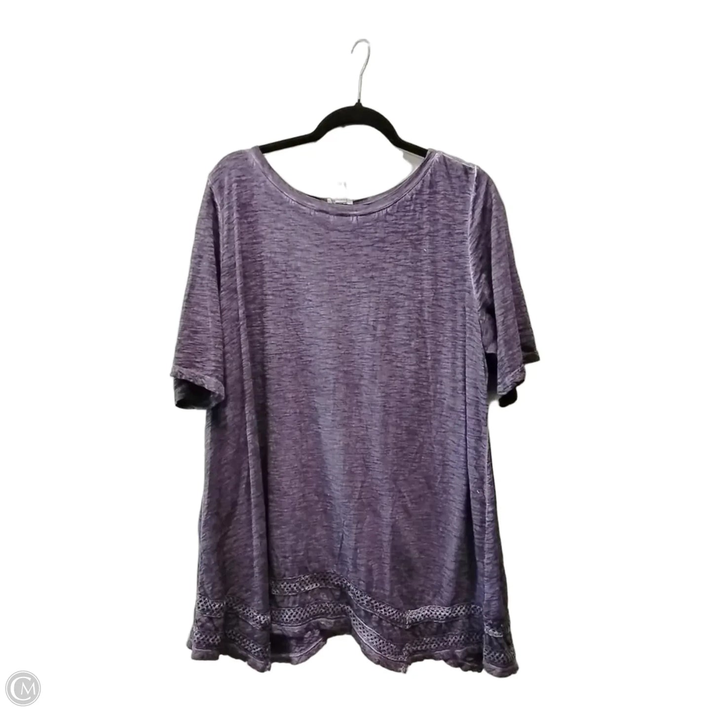 Top Short Sleeve By Logo In Purple, Size: Xl