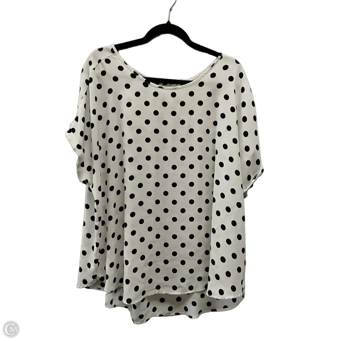 Top Short Sleeve By Maurices In Polkadot Pattern, Size: 2x
