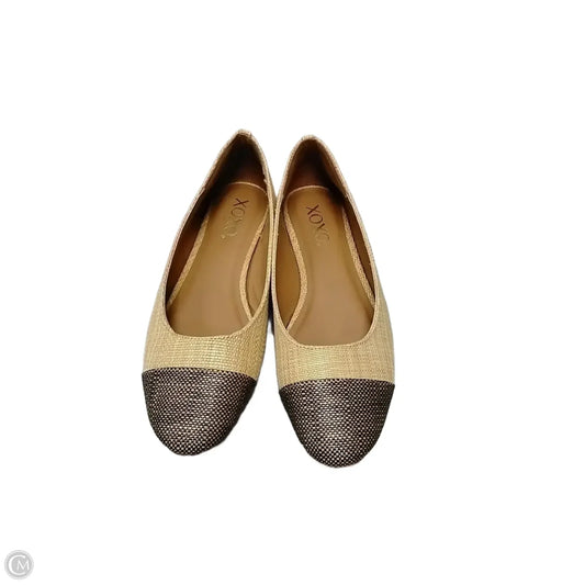 Shoes Flats By Xoxo In Tan, Size: 7.5