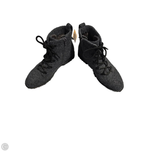 Shoes Flats By Band Of Gypsies In Grey, Size: 8