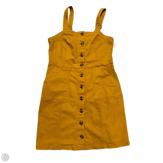 Dress Casual Short By Thread And Supply In Gold, Size: L