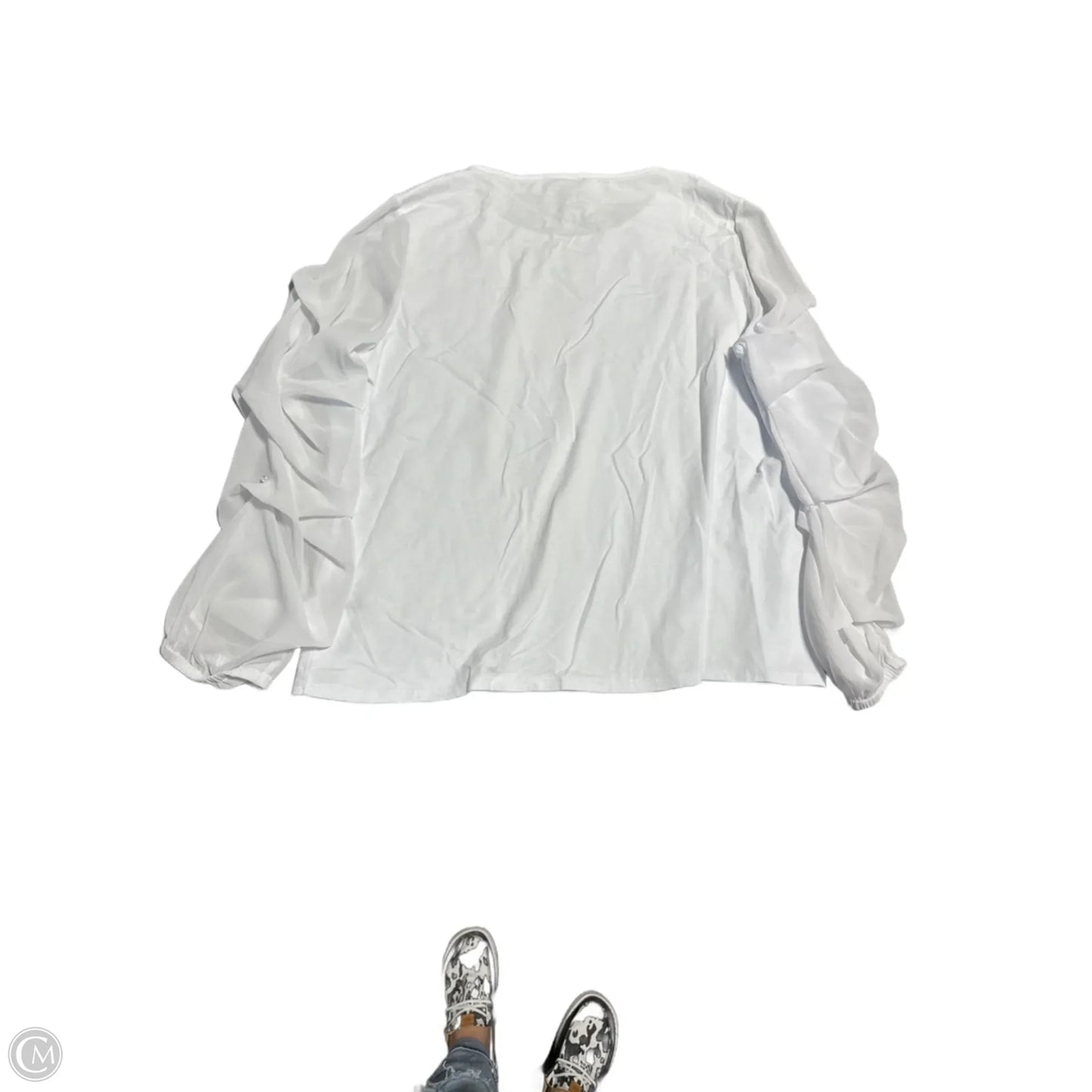 Top Long Sleeve By Cmb In White, Size: Xl