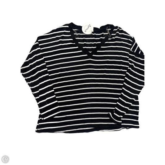 Top Long Sleeve By Heart & Hips In Striped Pattern, Size: M