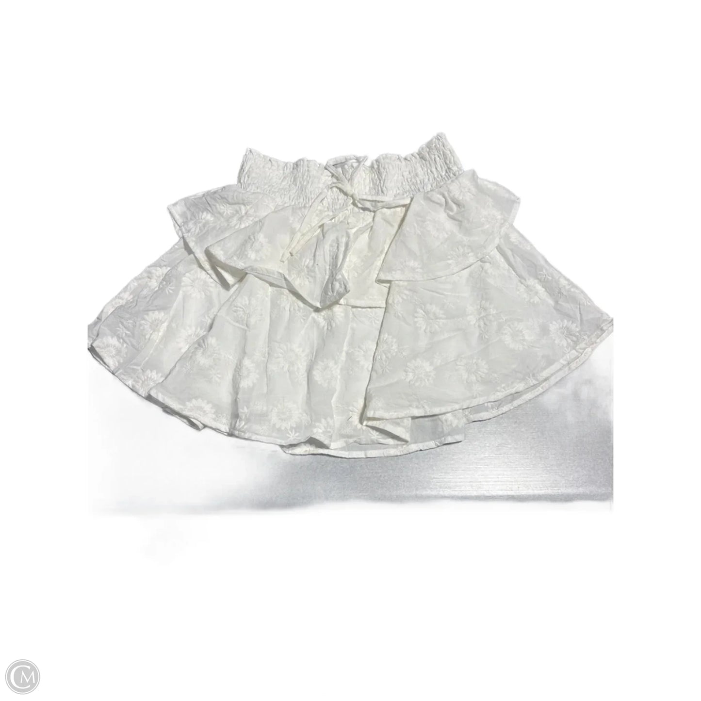 Skirt Mini & Short By Dee Elly In White, Size: M
