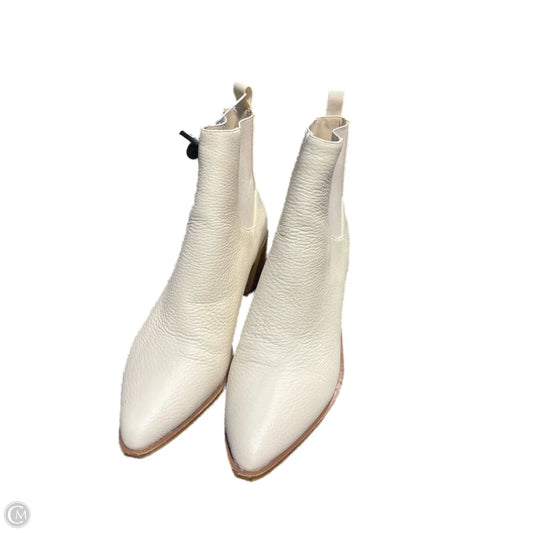 Boots Ankle Heels By Chinese Laundry In Cream, Size: 10