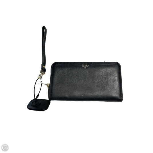Wristlet By Fossil, Size: Medium