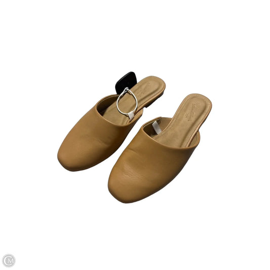 Shoes Flats By Universal Thread In Tan, Size: 6