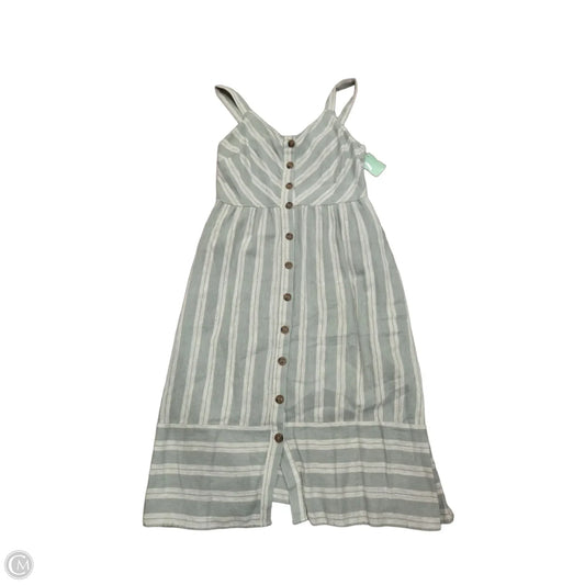 Dress Casual Short By Universal Thread In Green & White, Size: M