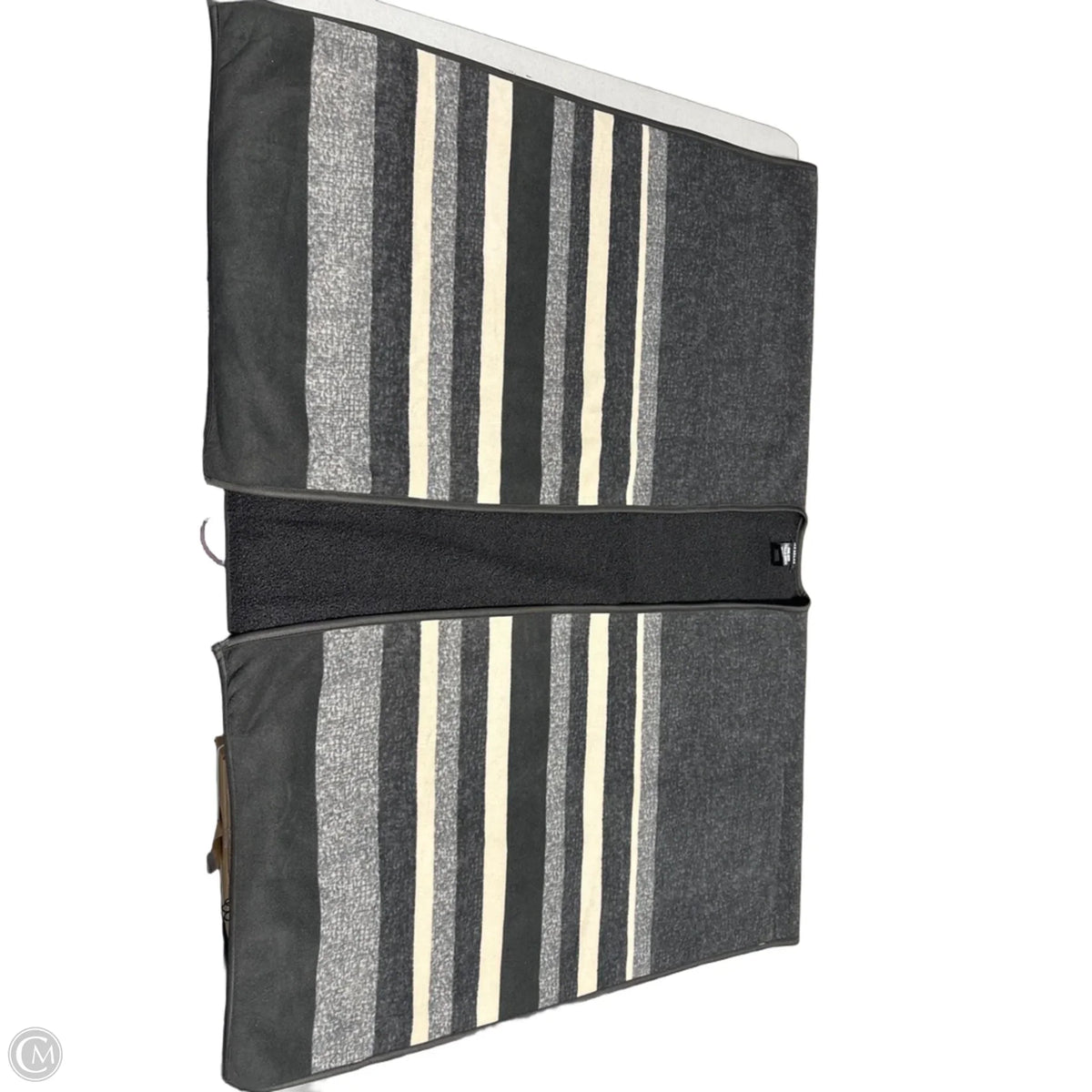 Poncho By Cmc In Black & Grey, Size: M