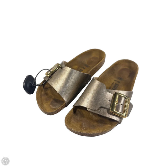 Sandals Flats By Birkenstock In Brown, Size: 7.5