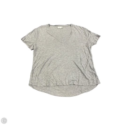 Top Short Sleeve By Cmc In Grey, Size: L