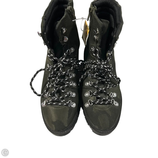 Boots Ankle Flats By Steve Madden In Camouflage Print, Size: 10