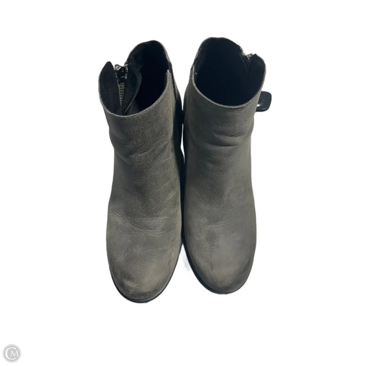 Boots Ankle Heels By Sorel In Grey, Size: 9.5