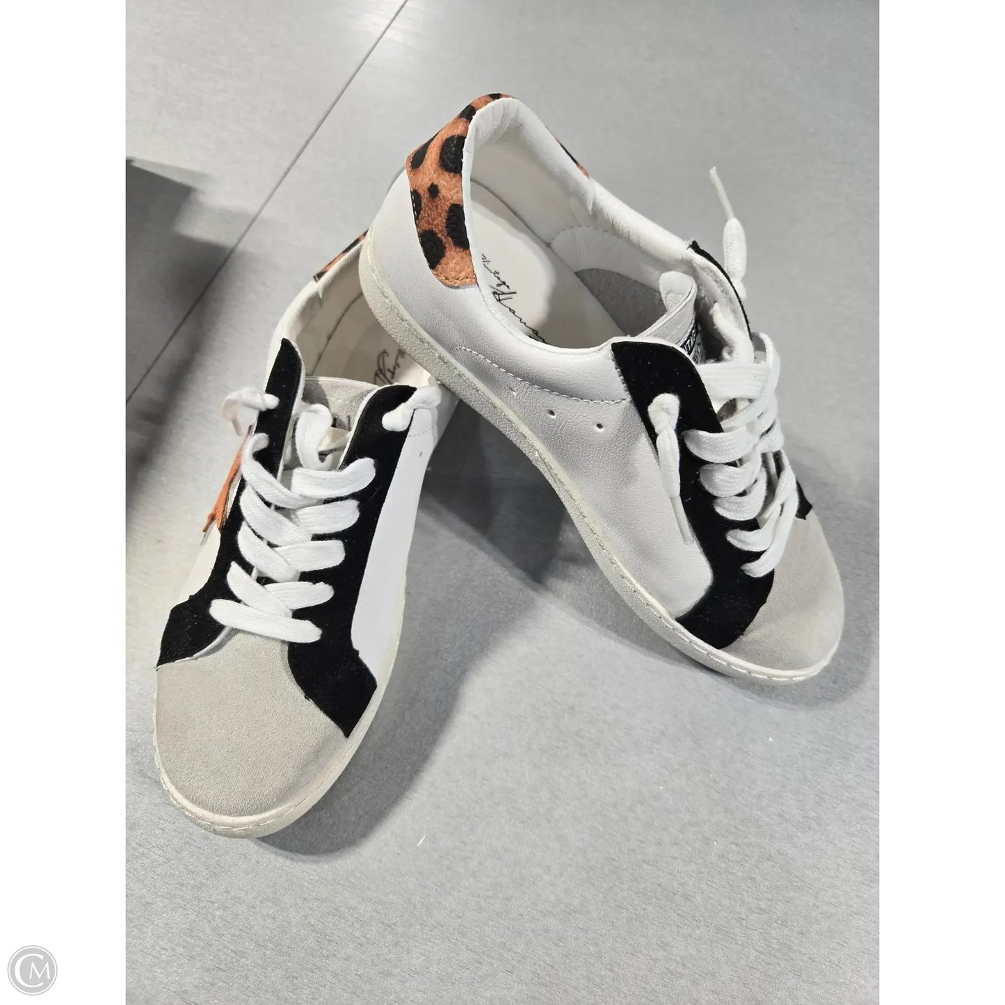 Shoes Flats By Vintage Havana In Animal Print, Size: 6