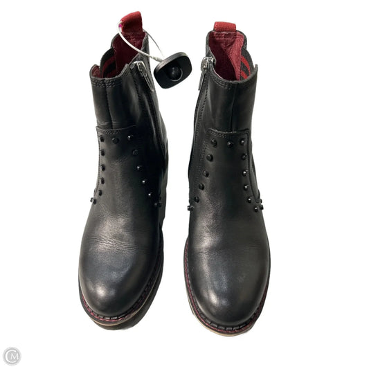 Boots Ankle Flats By Pikolinos In Black, Size: 8