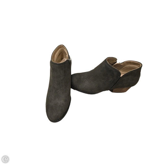 Boots Ankle Heels By Life Stride In Green, Size: 8