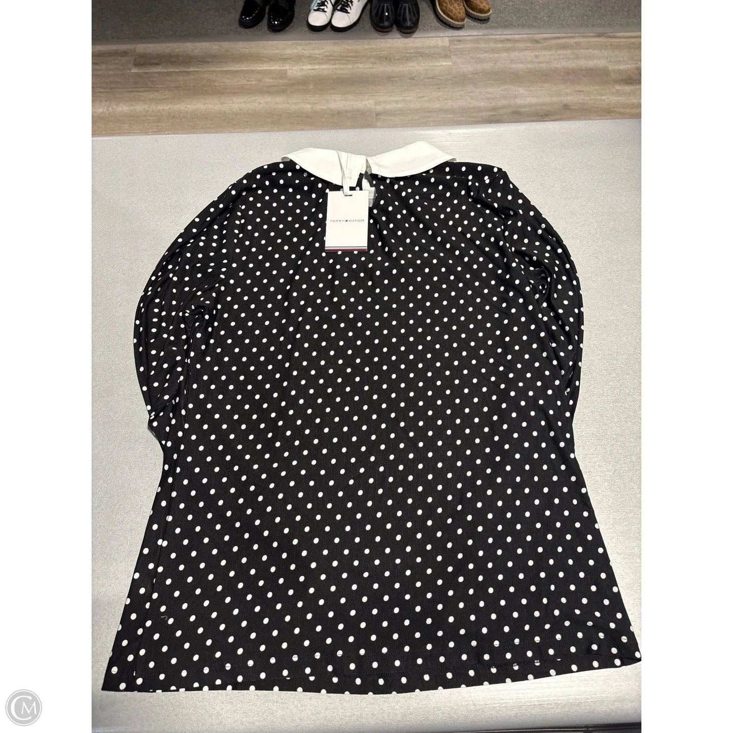 Top Long Sleeve By Tommy Hilfiger In Polkadot Pattern, Size: M