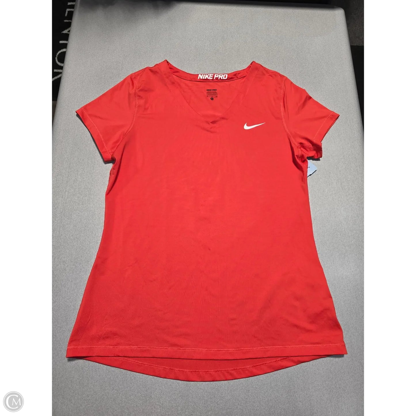 Top Short Sleeve By Nike In Red, Size: Xl