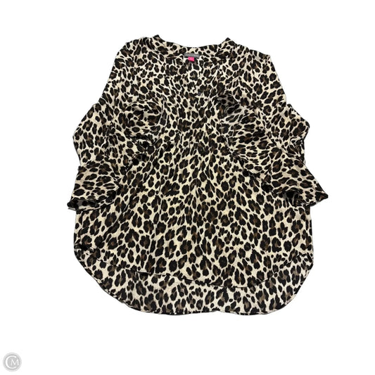 Top Short Sleeve By Vince Camuto In Animal Print, Size: L