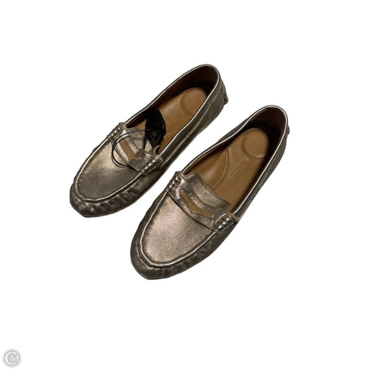 Shoes Flats By Gentle Souls In Gold, Size: 7