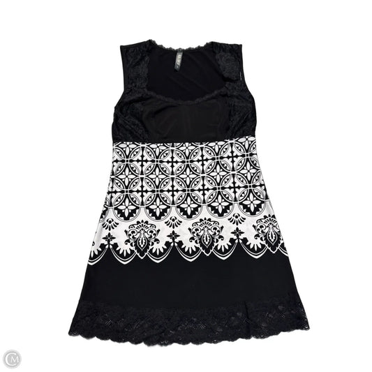 Dress Casual Short By Cme In Black & White, Size: M