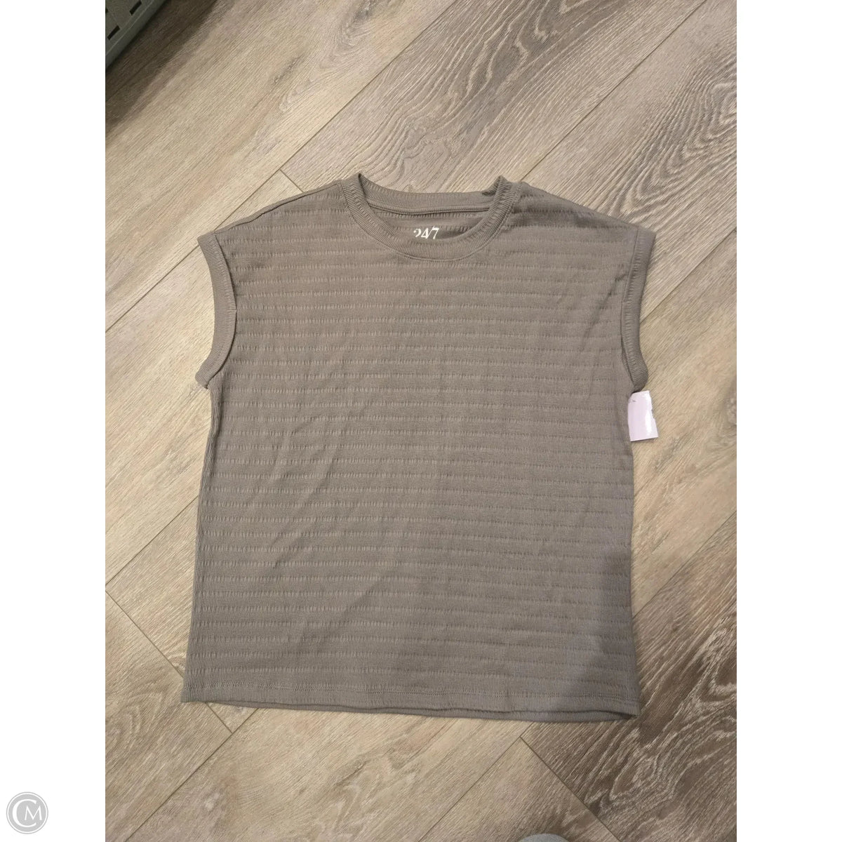 Top Short Sleeve By Maurices In Brown, Size: M