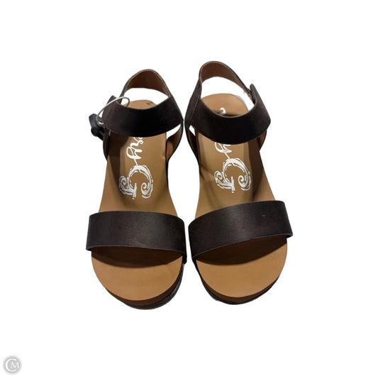 Sandals Heels Wedge By Very G In Brown, Size: 8.5
