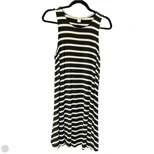 Dress Casual Short By Old Navy In Black & White, Size: M