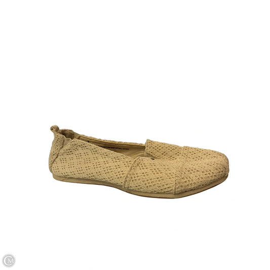Shoes Flats By Cmf In Beige, Size: 8.5