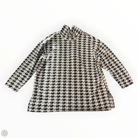 Sweater By Chicos In Black & White, Size: L