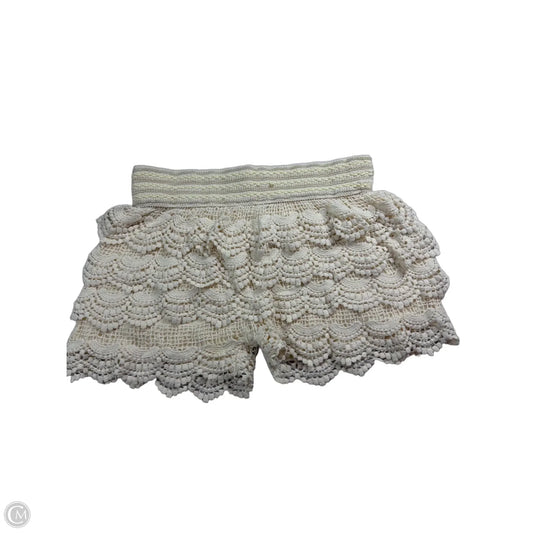 Shorts By Clothes Mentor In Cream, Size: S