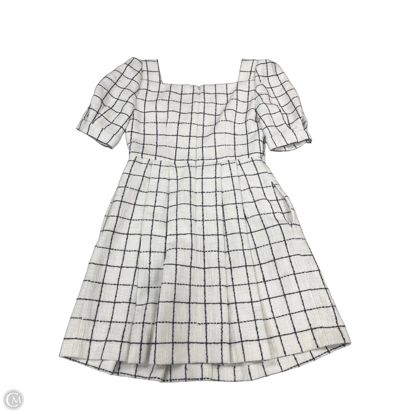 Dress Casual Short By Cma In White, Size: S