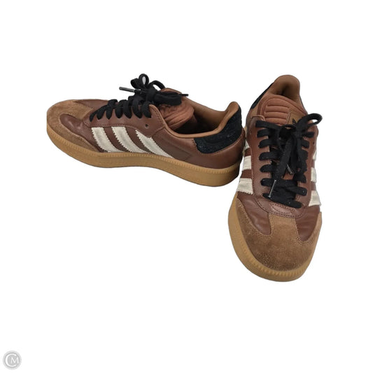 Shoes Flats By Adidas In Brown, Size: 9