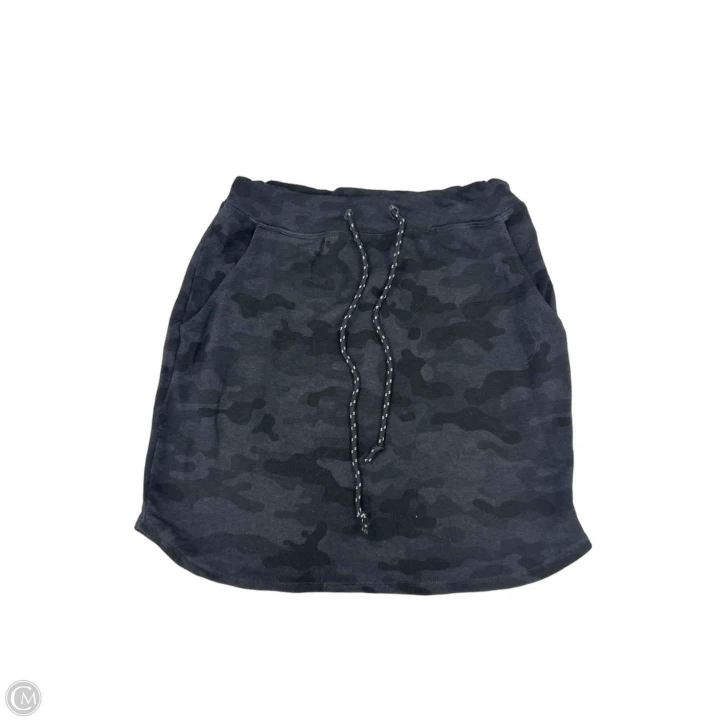 Skirt Mini & Short By Sundry In Camouflage Print, Size: Xs
