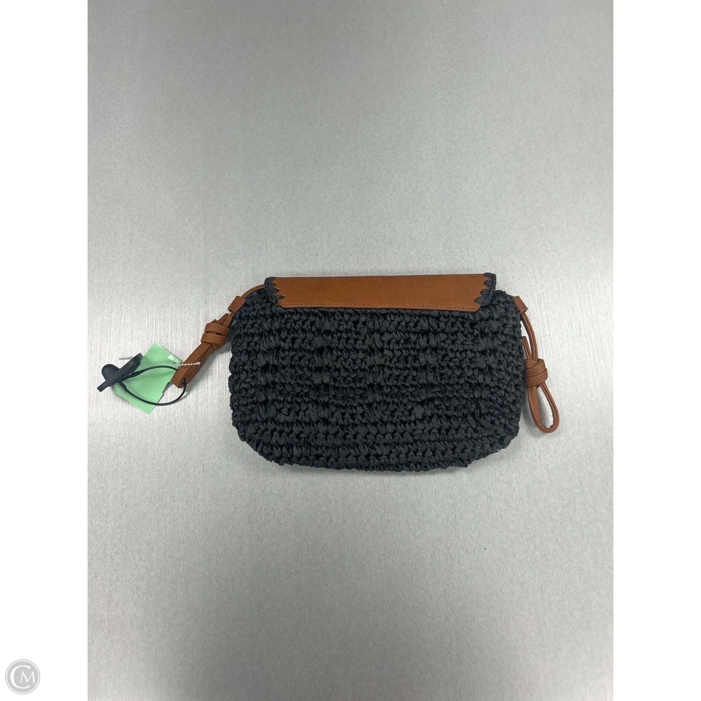 Crossbody By Universal Thread, Size: Medium