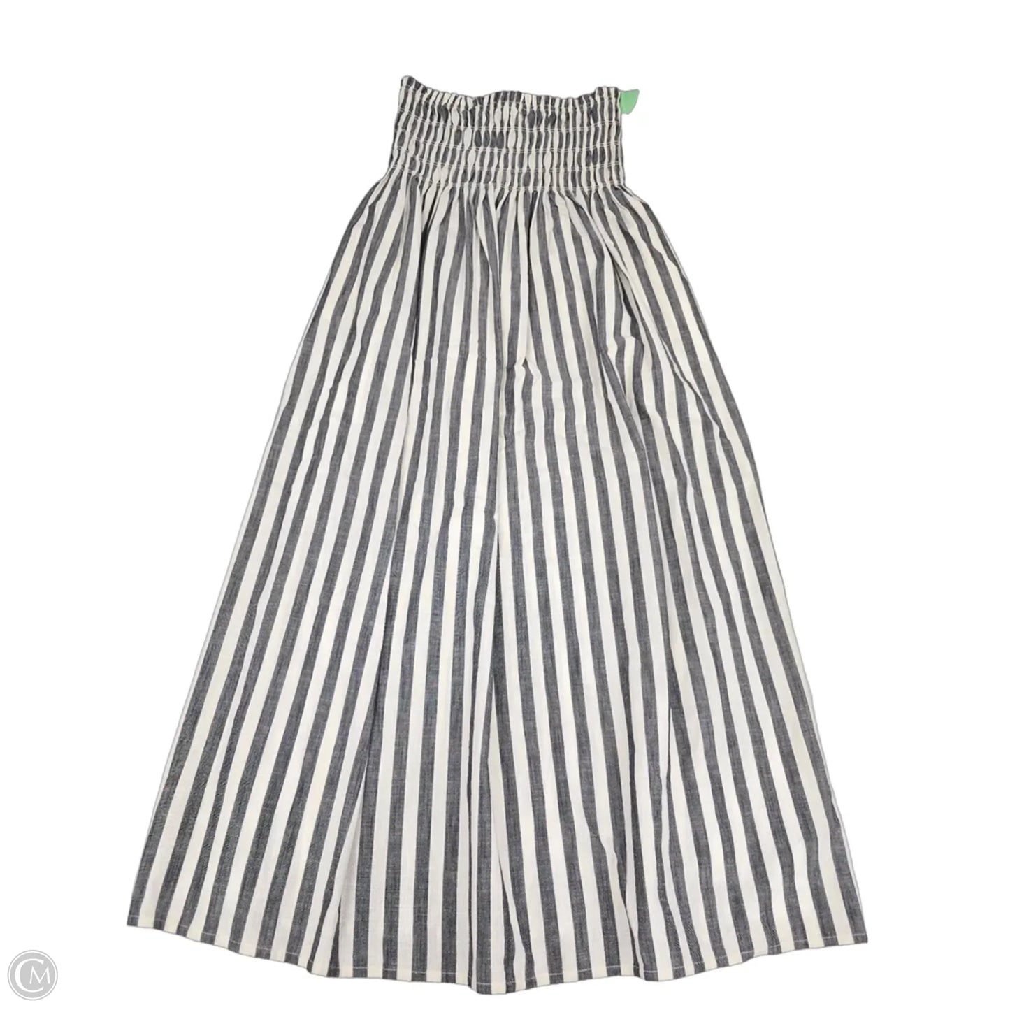 Dress Casual Short By Universal Thread In Grey & White, Size: S
