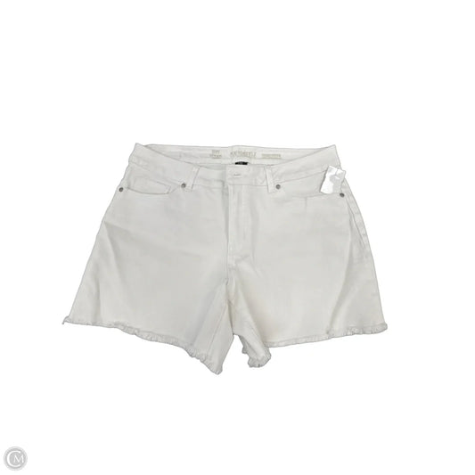 Shorts By Cme In White, Size: 12