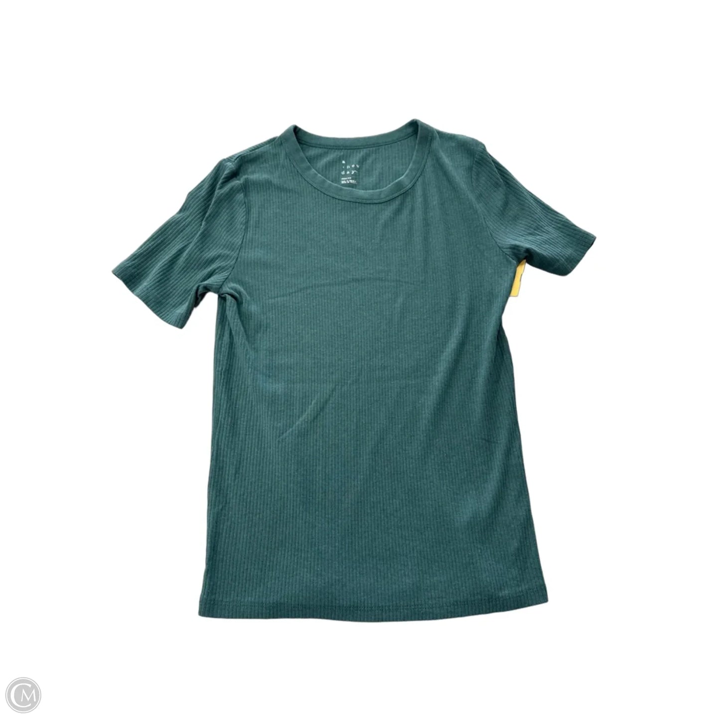 Top Short Sleeve By A New Day In Green, Size: M