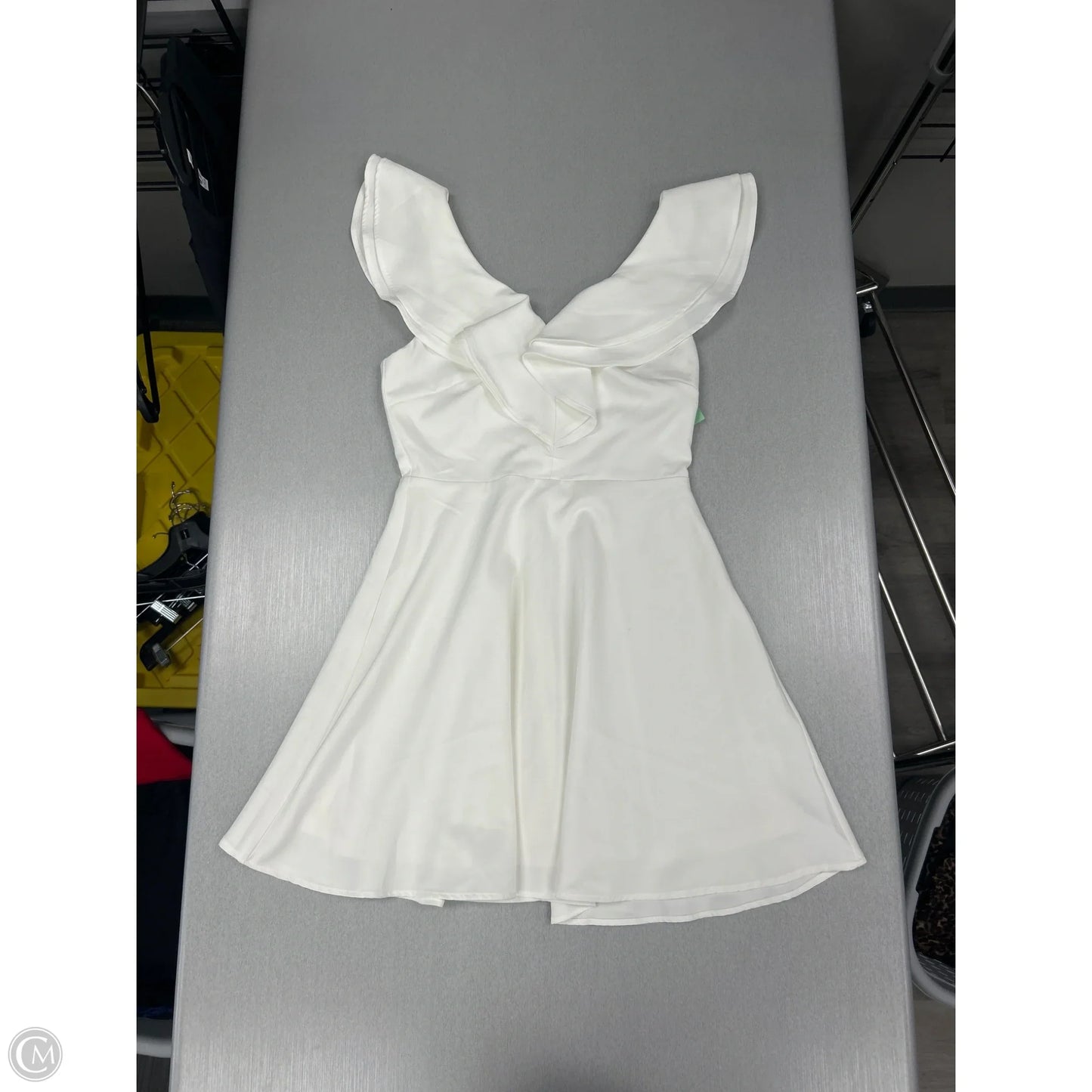 Dress Casual Short By Lulus In White, Size: S