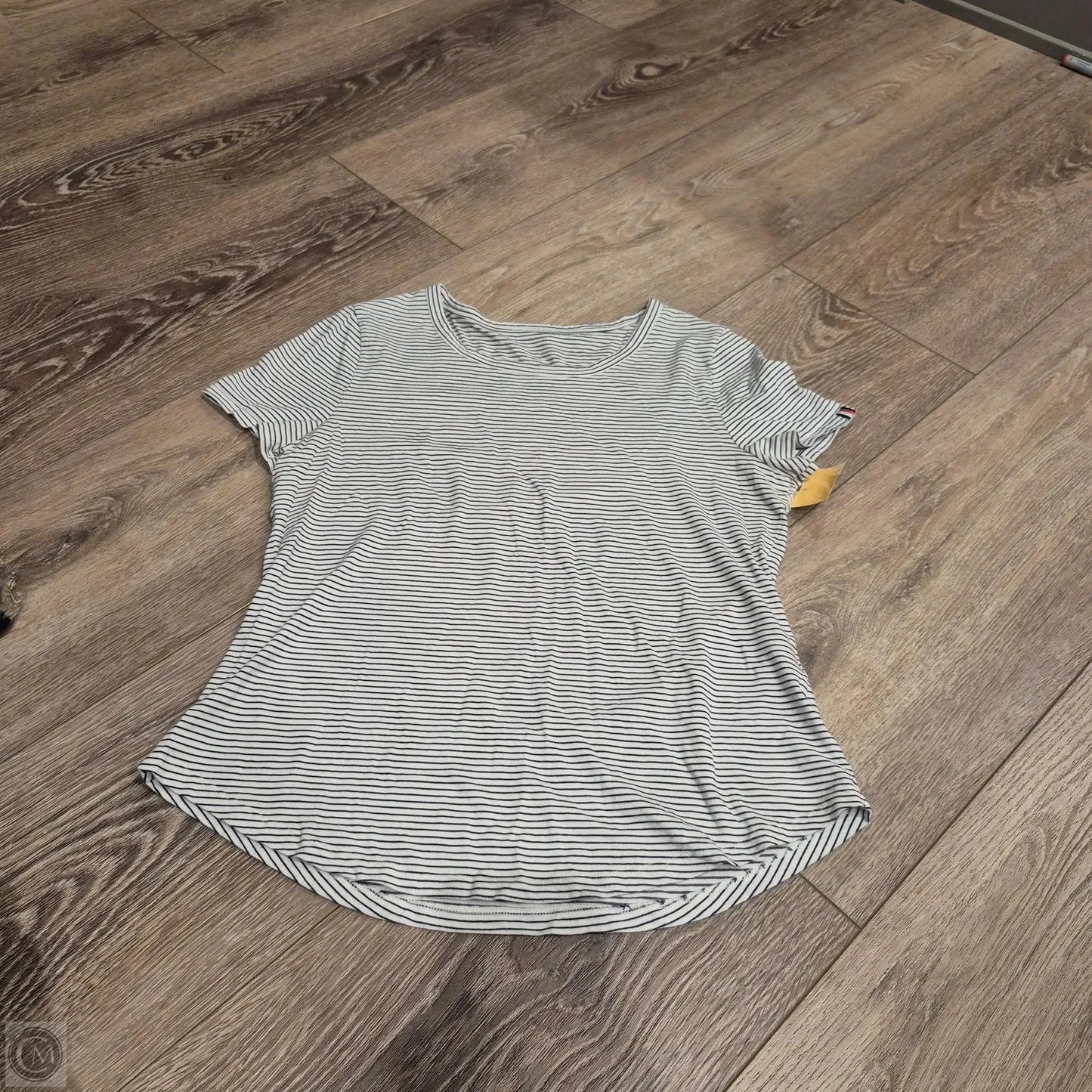 Top Short Sleeve By Tommy Hilfiger In Black & White, Size: L